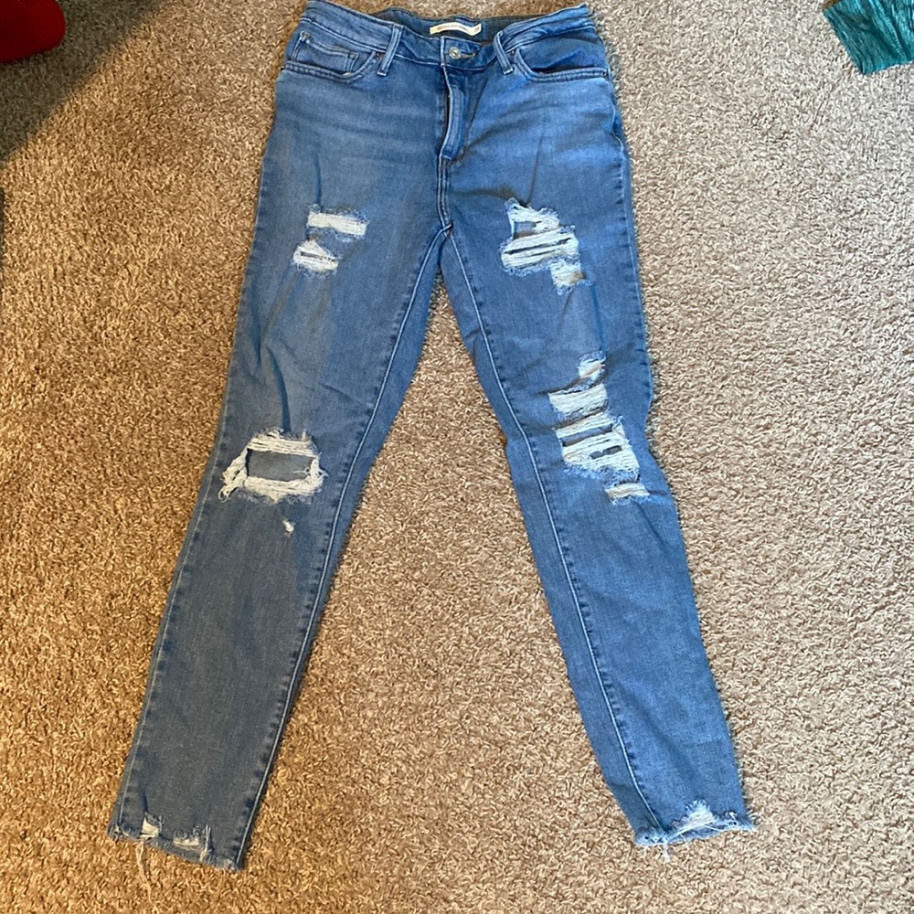 Levi’s size 28 women’s jeans